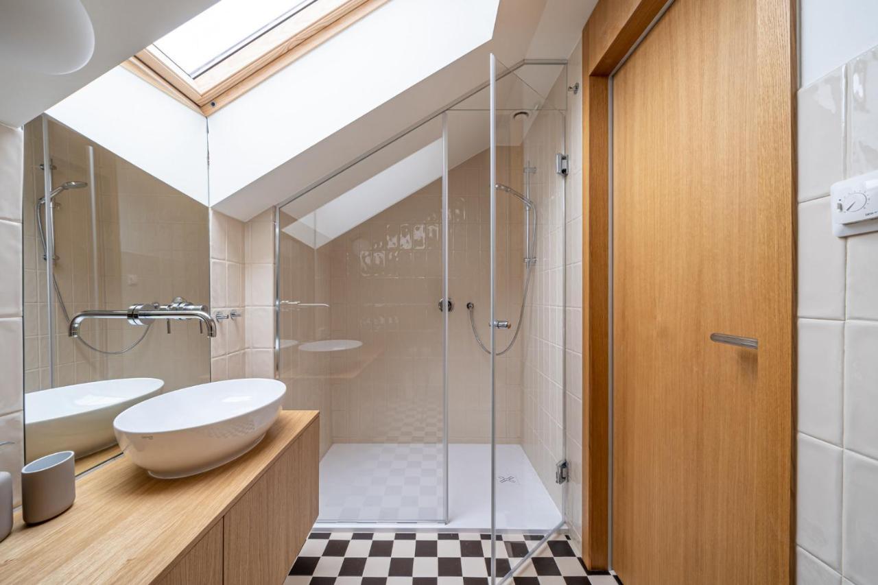 Bright Designer Apartment In City Centre Riga Exterior foto