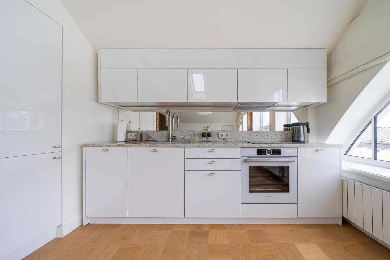 Bright Designer Apartment In City Centre Riga Exterior foto