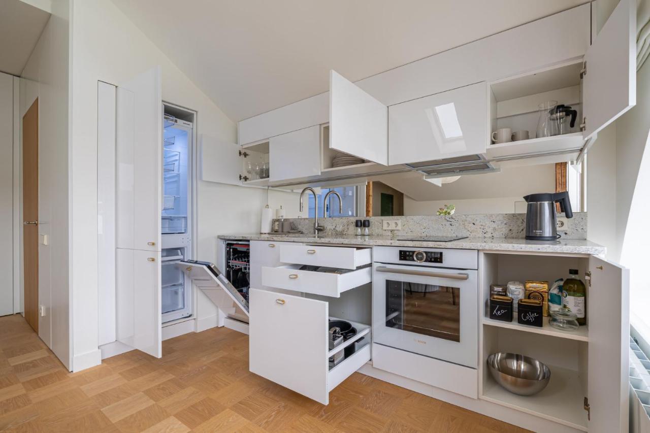 Bright Designer Apartment In City Centre Riga Exterior foto
