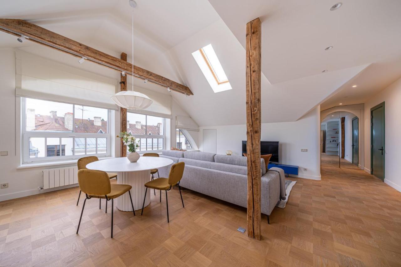 Bright Designer Apartment In City Centre Riga Exterior foto